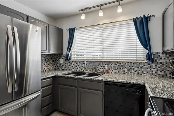 $420,000 | 9087 Bear Mountain Drive, Highlands Ranch, CO 80126