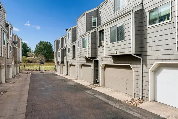 $420,000 | 9087 Bear Mountain Drive, Highlands Ranch, CO 80126