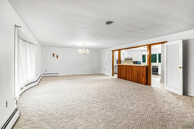 $399,900 | 154 Paris Road, New Hartford, NY 13413