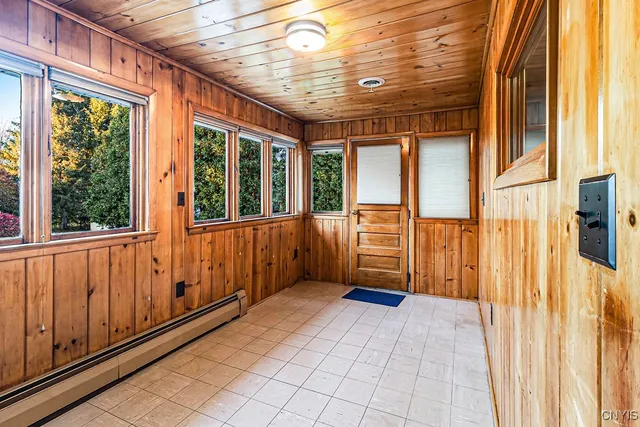 $399,900 | 154 Paris Road, New Hartford, NY 13413