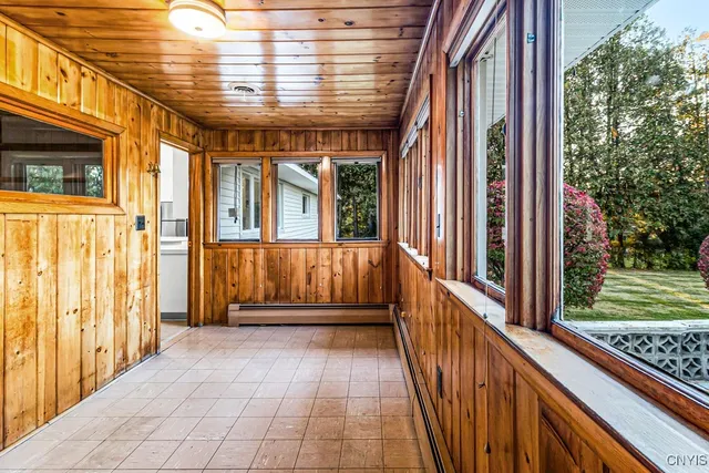 $399,900 | 154 Paris Road, New Hartford, NY 13413