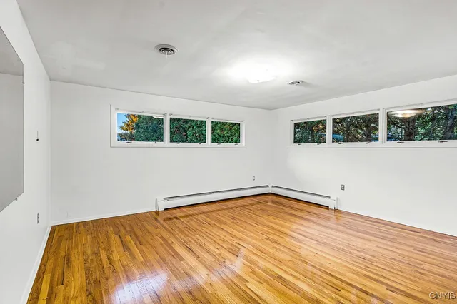 $399,900 | 154 Paris Road, New Hartford, NY 13413