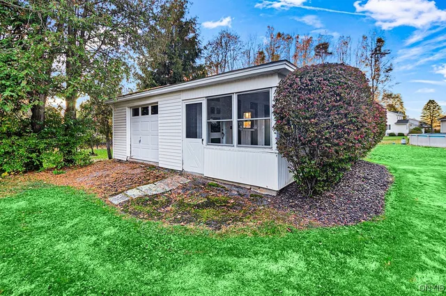 $399,900 | 154 Paris Road, New Hartford, NY 13413