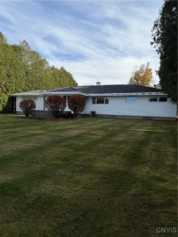 $399,900 | 154 Paris Road, New Hartford, NY 13413