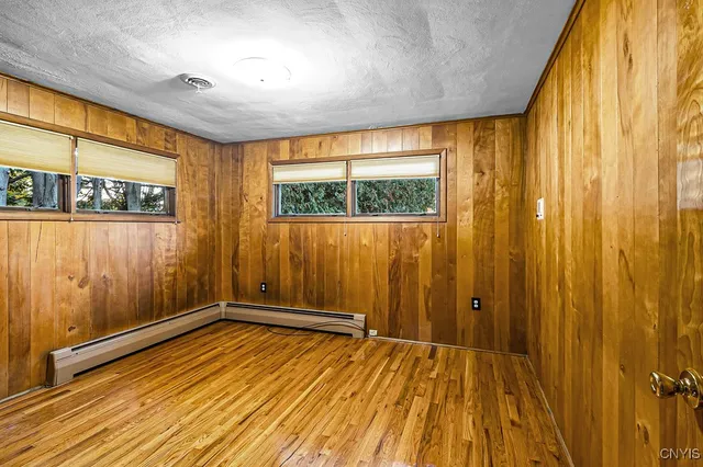 $399,900 | 154 Paris Road, New Hartford, NY 13413