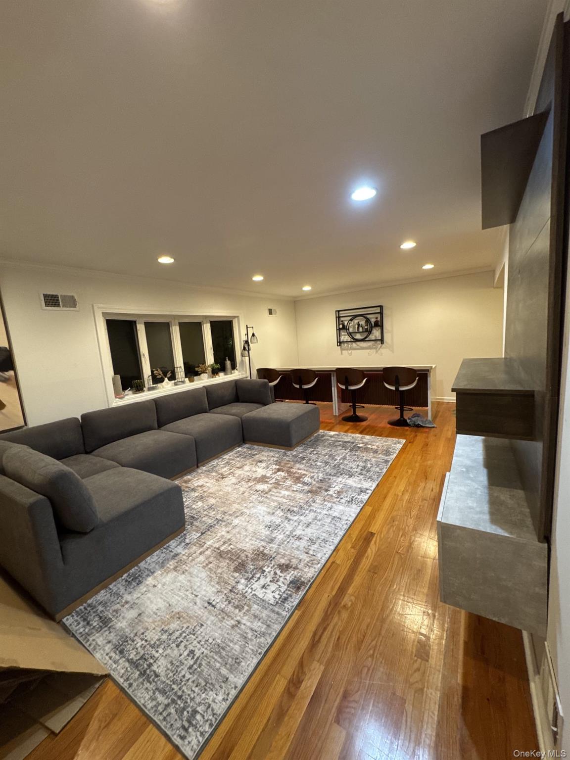 545 Pelham Road New Rochelle, NY 10805 - Photo 12 of 25