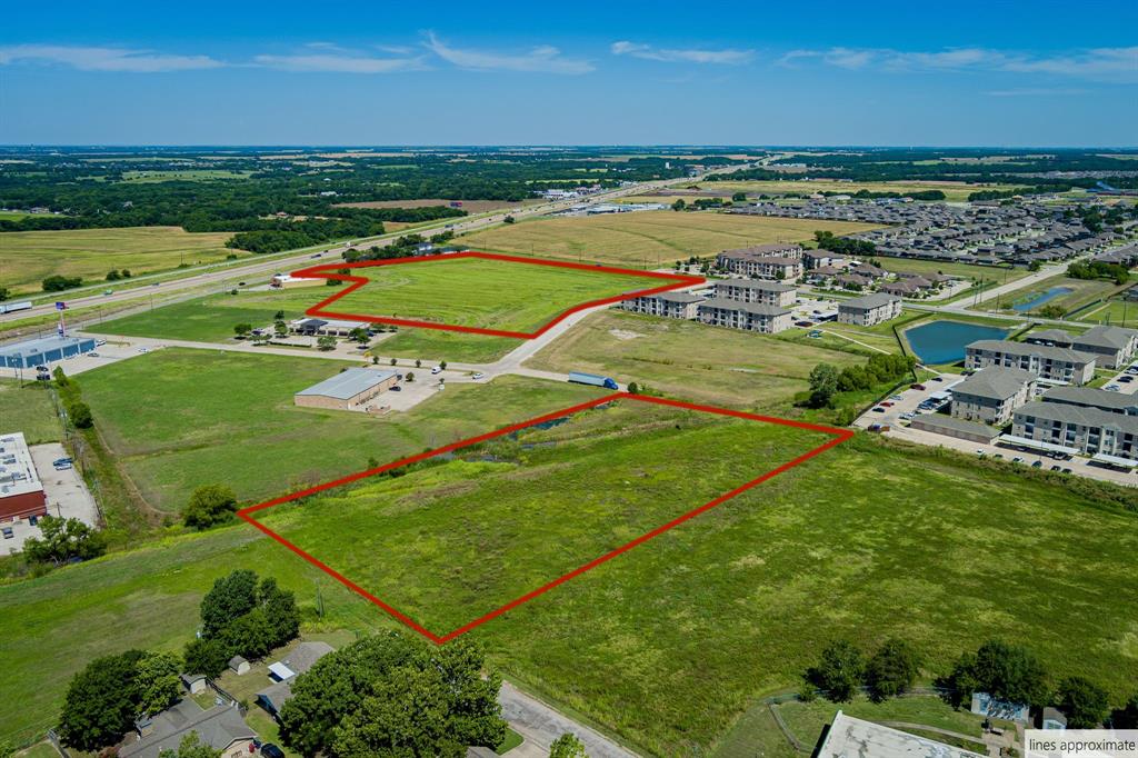 0 East Van Alstyne Parkway Van Alstyne, TX 75495 - Photo 10 of 28 Aerial overview of property's location with property boundaries highlighted and a large body of water