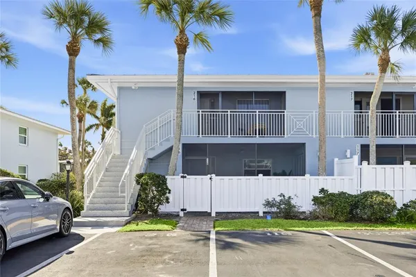 $539,000 | 600 Manatee Avenue, Unit 116, Holmes Beach, FL 34217