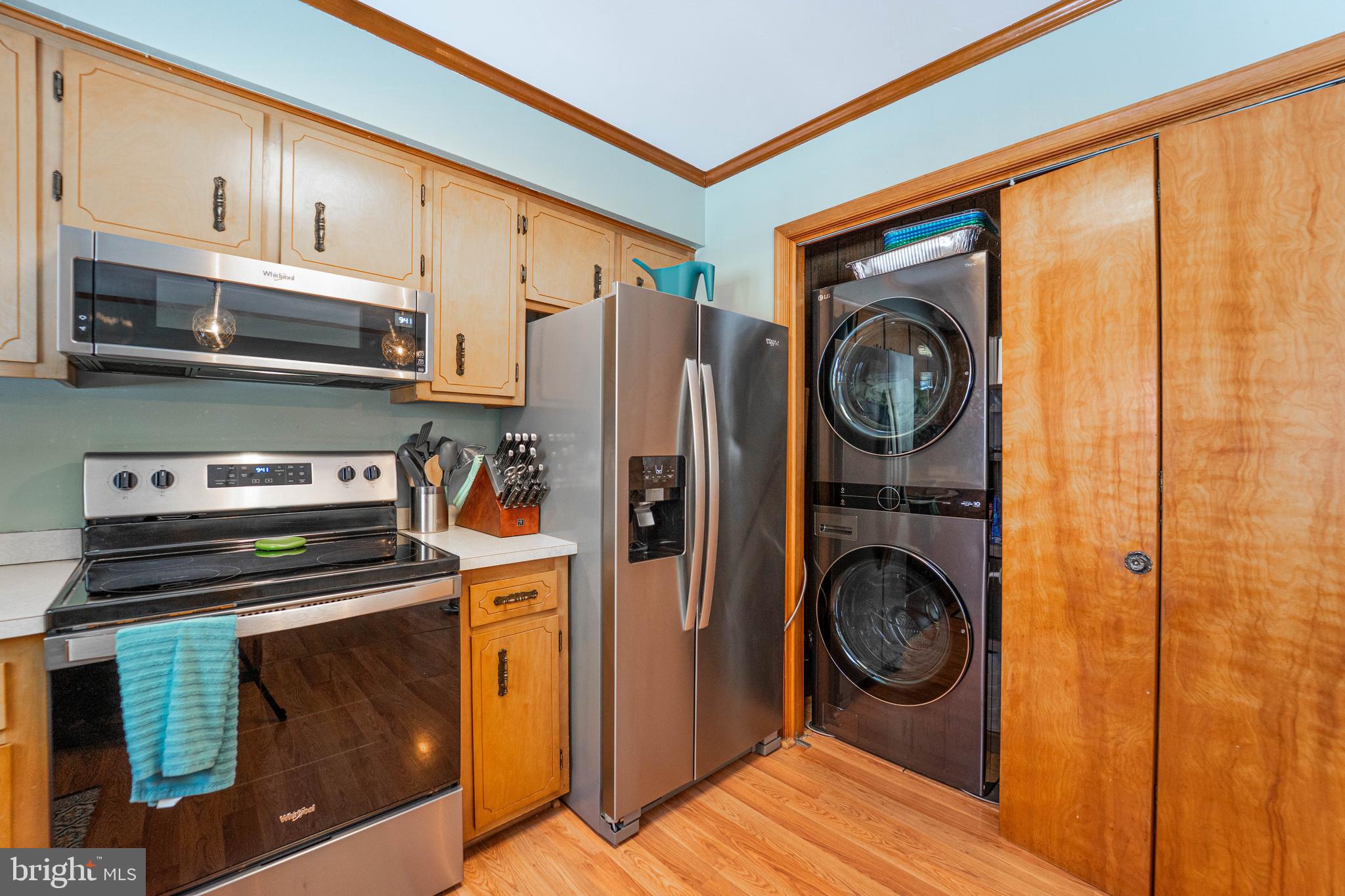 120 Tennessee Road Stevensville, MD 21666 - Photo 38 of 49 a view of a kitchen with washer and dryer