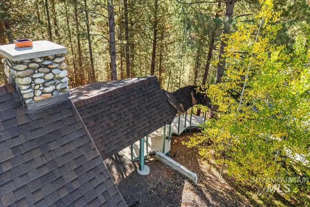 $699,000 | 9734 Moore Drive, Smiths Ferry, ID 83611