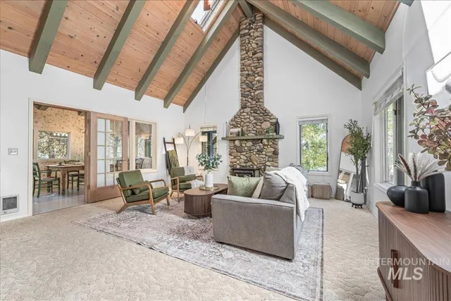 $699,000 | 9734 Moore Drive, Smiths Ferry, ID 83611