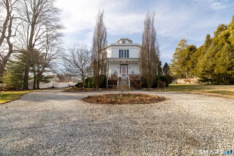 $1,650,000 | 8 West Mystic Avenue, Groton, CT 06355