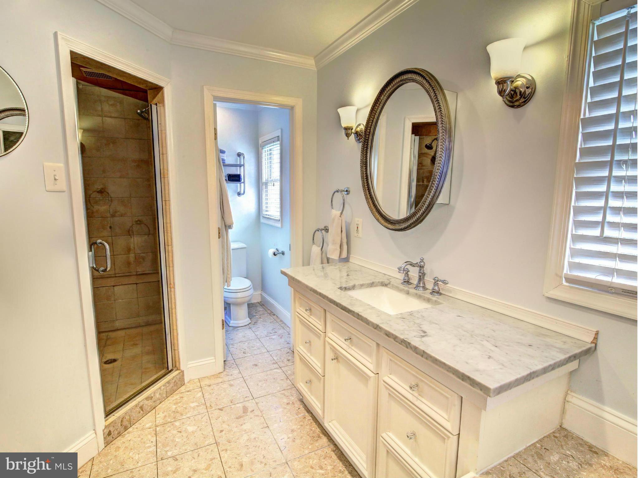 201 Ken Culbert Jr. Road Purcellville, VA 20132 - Photo 14 of 30 Bath (Master)
