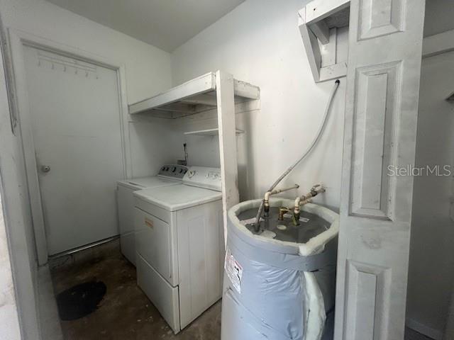 2523 Alexa Court Winter Park, FL 32792 - Photo 16 of 20 a bathroom with a sink a toilet and shower