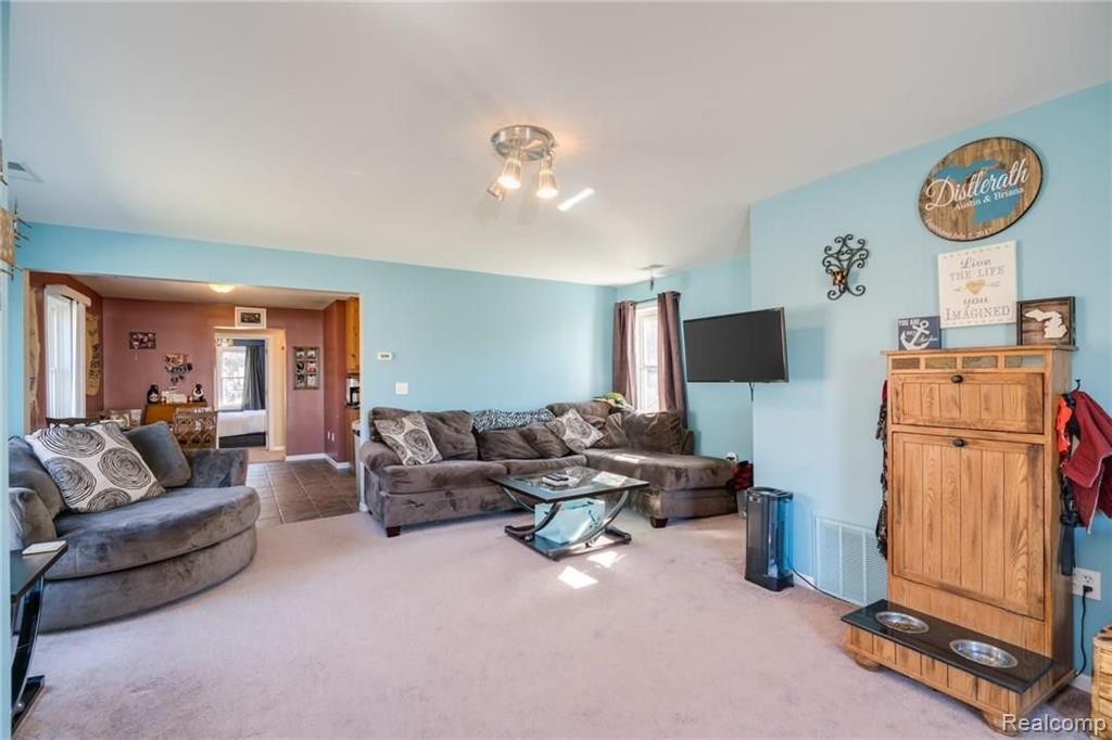 34950 24 Mile Road New Baltimore, MI 48047 - Photo 2 of 23