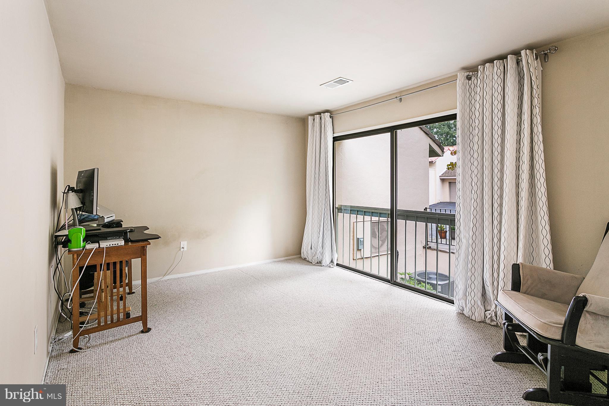 11664 Mediterranean Court Reston, VA 20190 - Photo 13 of 30 Bedroom