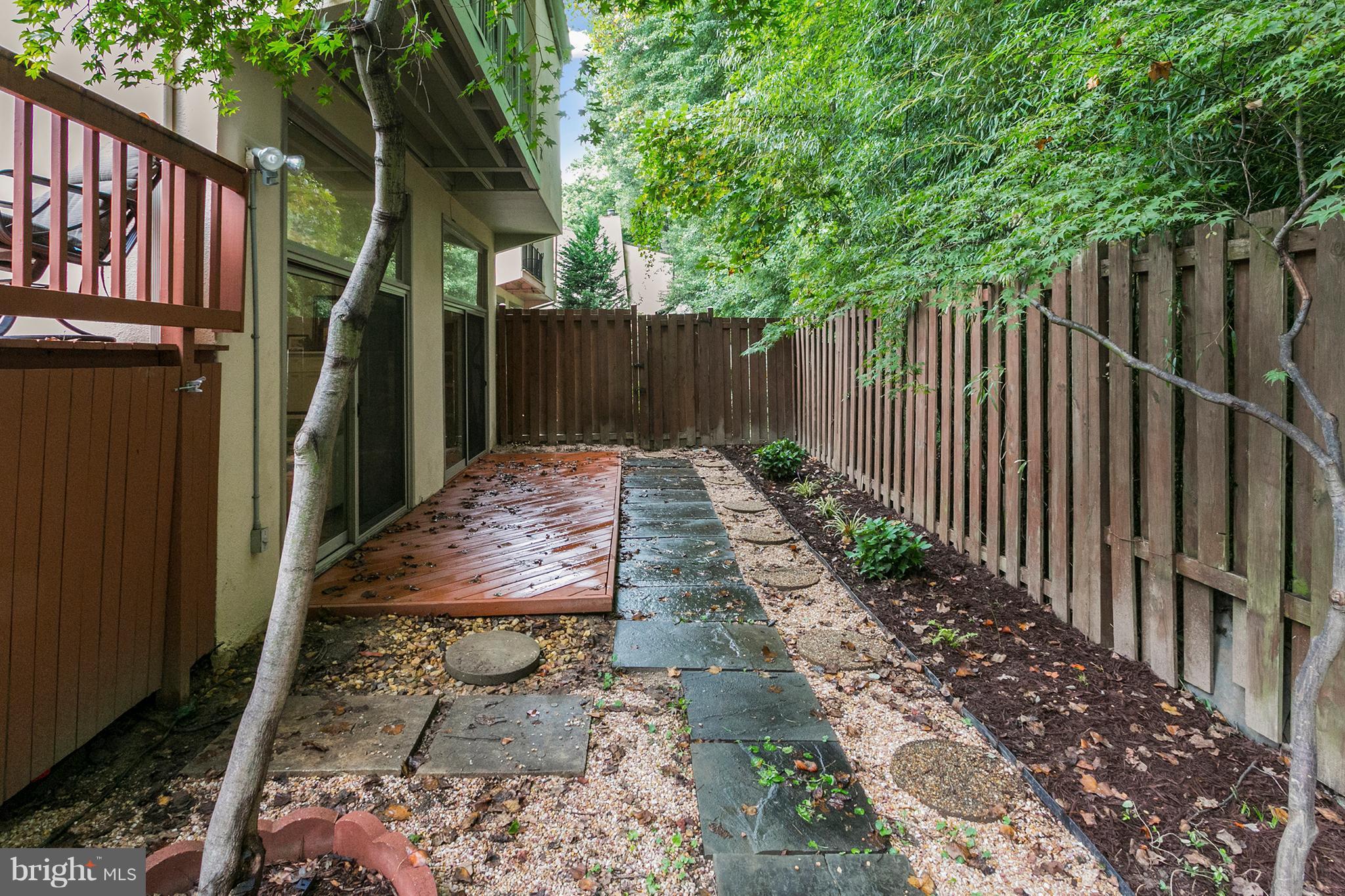 11664 Mediterranean Court Reston, VA 20190 - Photo 30 of 30 Exterior (General)