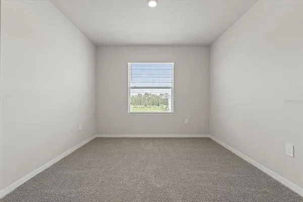 $2,400 | 17709 Crescent Moon Loop, Bradenton, FL 34211