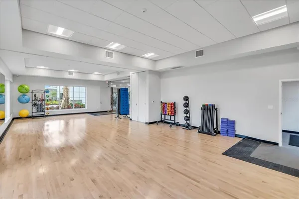 $2,400 | 17709 Crescent Moon Loop, Bradenton, FL 34211