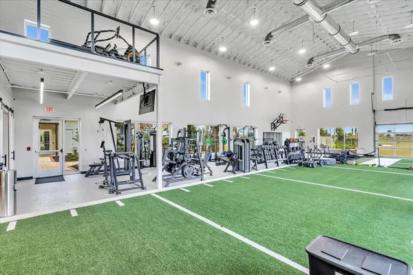 $2,400 | 17709 Crescent Moon Loop, Bradenton, FL 34211