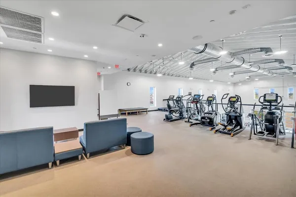 $2,400 | 17709 Crescent Moon Loop, Bradenton, FL 34211