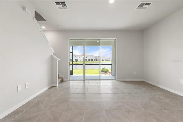 $2,400 | 17709 Crescent Moon Loop, Bradenton, FL 34211