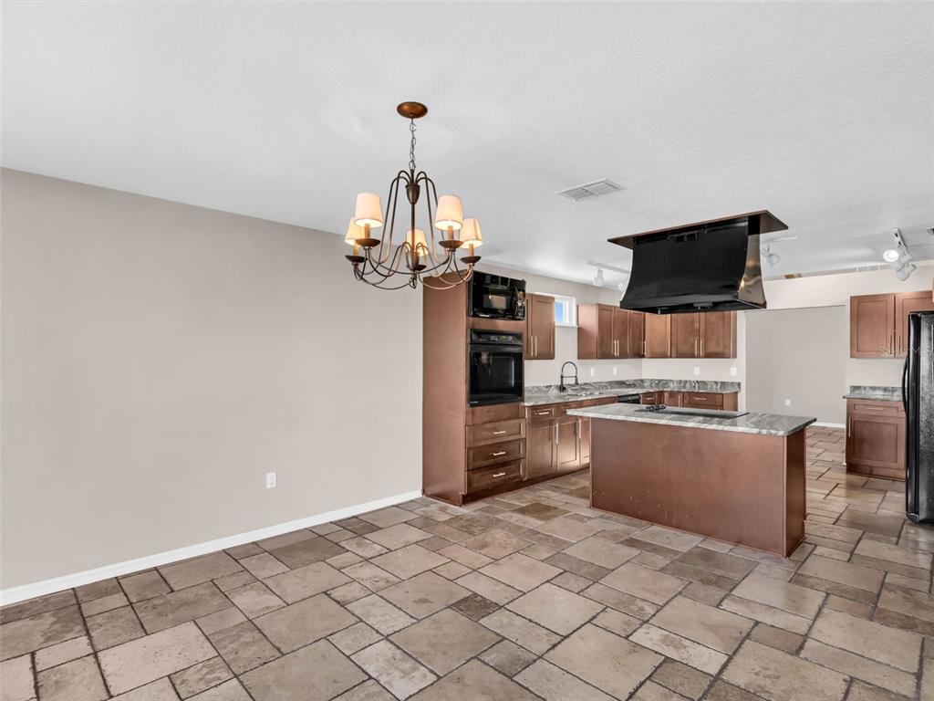 6241 Bayside Drive New Port Richey, FL 34652 - Photo 12 of 78