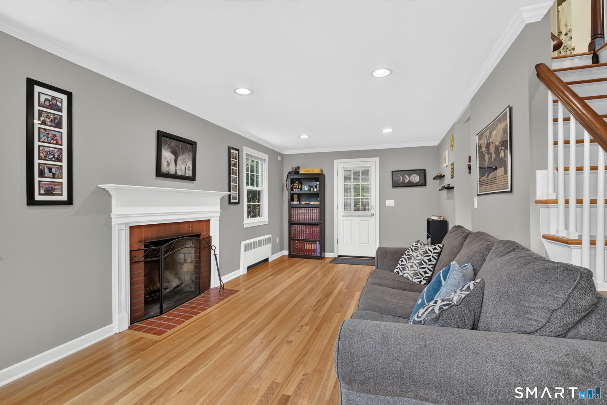 33 Brent Road Manchester, CT 06042 - Photo 3 of 38