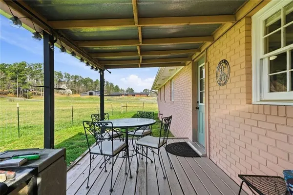 $230,000 | 93 Euharlee Street, Taylorsville, GA 30178