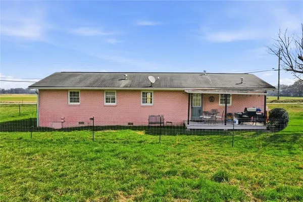 $230,000 | 93 Euharlee Street, Taylorsville, GA 30178