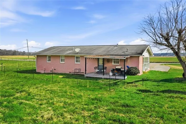 $230,000 | 93 Euharlee Street, Taylorsville, GA 30178