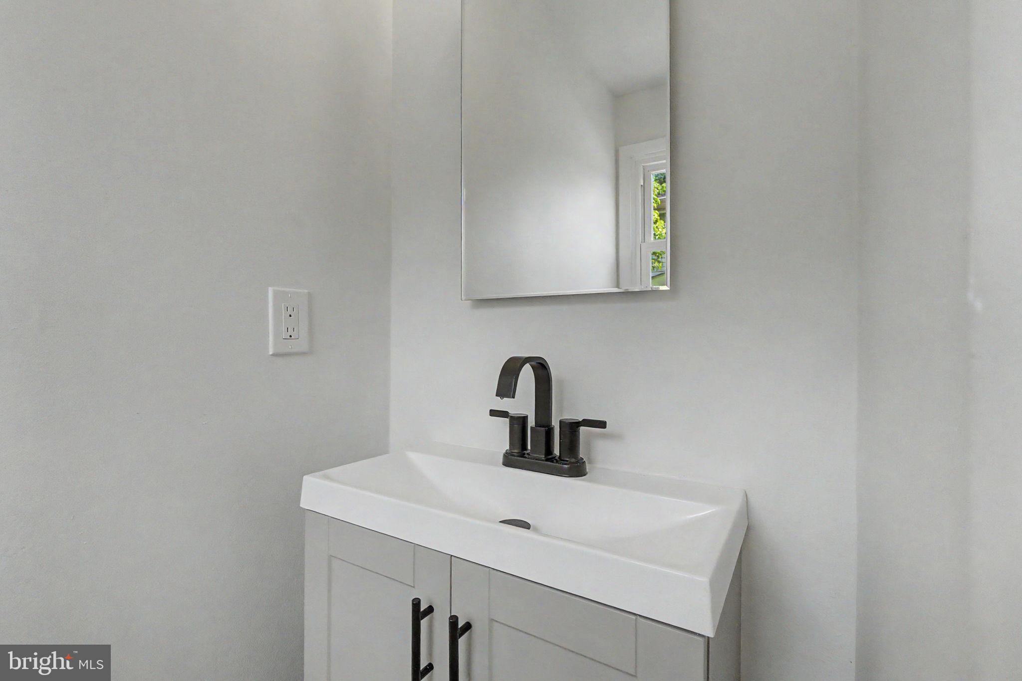 232 Winding Way Road Stratford, NJ 08084 - Photo 9 of 39 Gallery Image 9