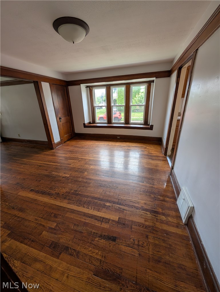 3558 Bosworth Road Cleveland, OH 44111 - Photo 10 of 33 Downstairs unit Dining room