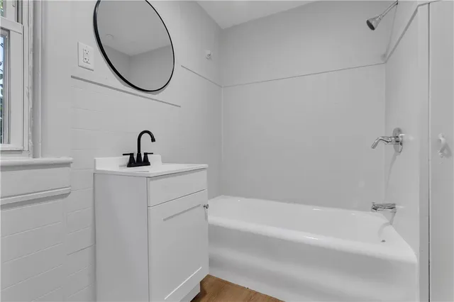 $1,300 | 415 Broad Street, Cumberland, RI 02864