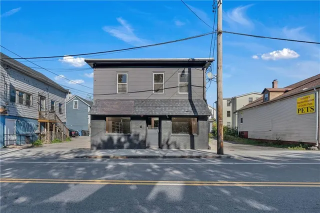 $1,300 | 415 Broad Street, Cumberland, RI 02864