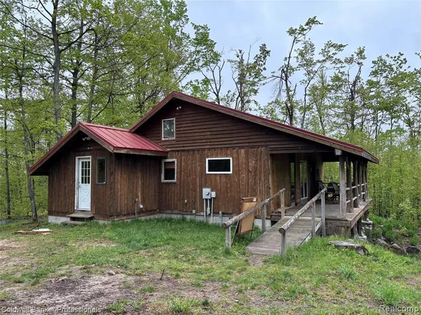 $425,000 | 11560 Ashman Hill Road, Boyne Falls, MI 49713