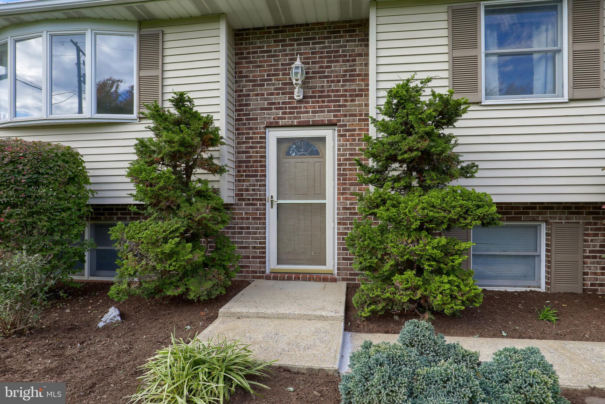 8208 Elizabethtown Road Elizabethtown, PA 17022 - Photo 6 of 47