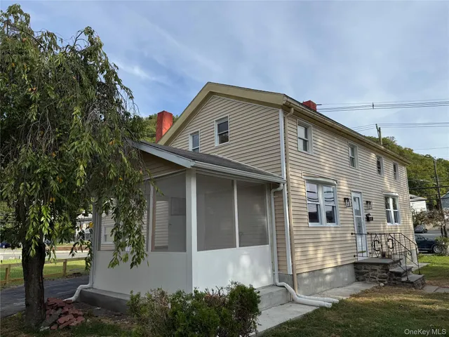 $1,950 | 3 Delaware Street, Port Jervis, NY 12771
