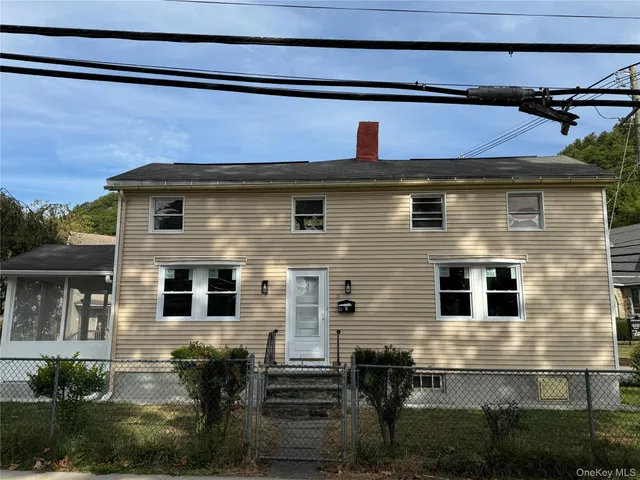 $1,950 | 3 Delaware Street, Port Jervis, NY 12771