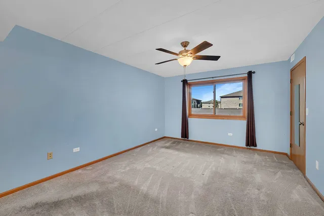 $200,000 | 5041 139th Place, Unit 406, Crestwood, IL 60418