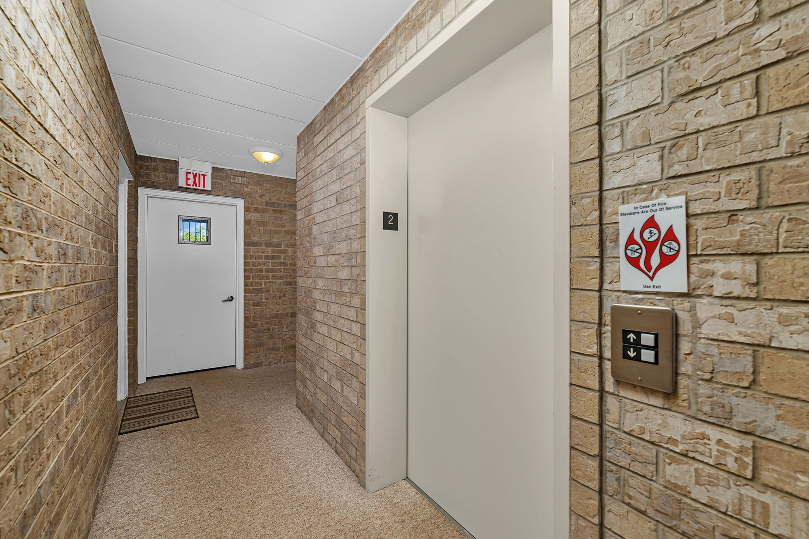 5041 139th Place, Unit 406 Crestwood, IL 60418 - Photo 4 of 28