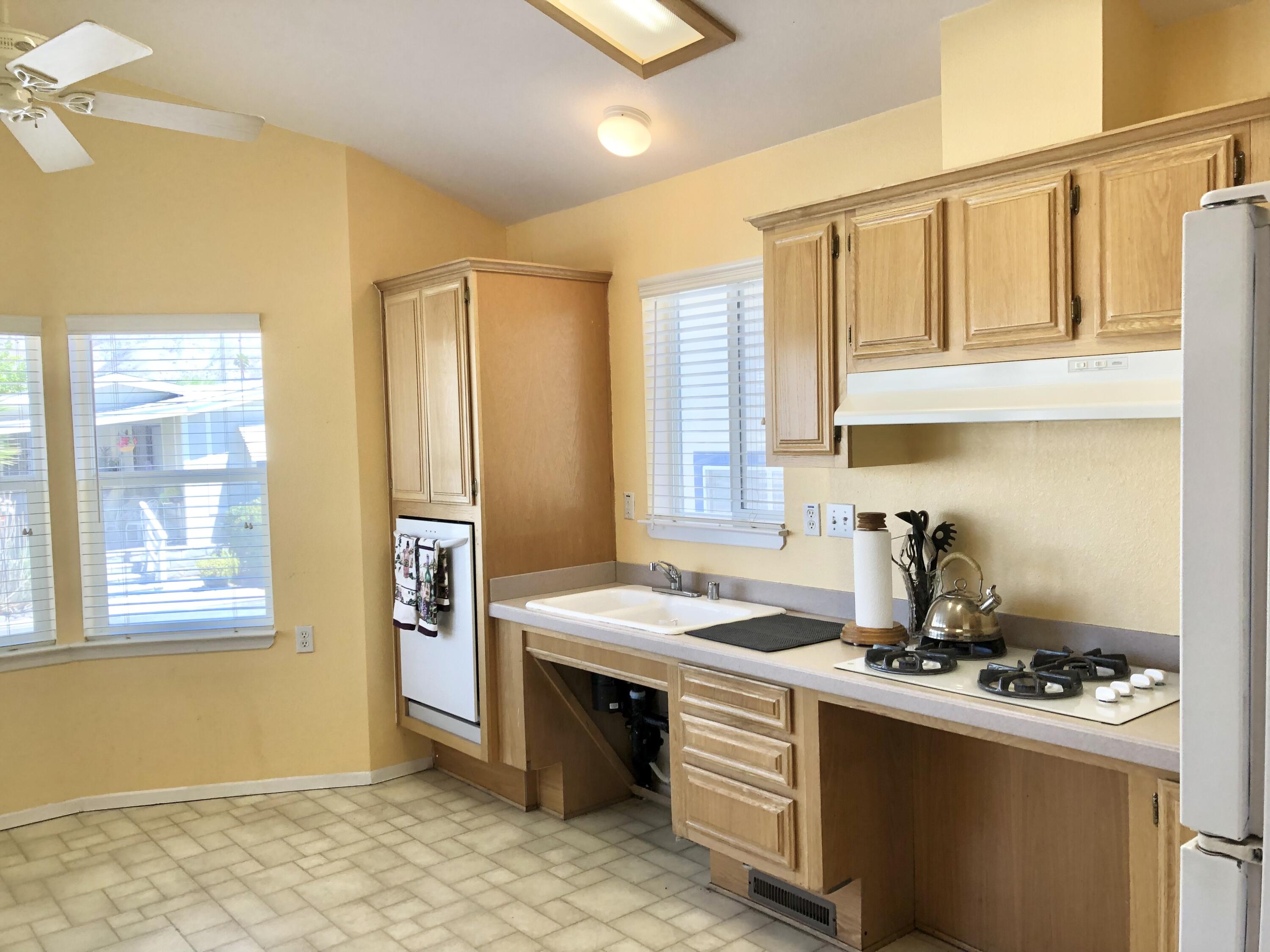 74711 Dillon Road, Unit 307 Desert Hot Springs, CA 92241 - Photo 21 of 80 IMG_6260
