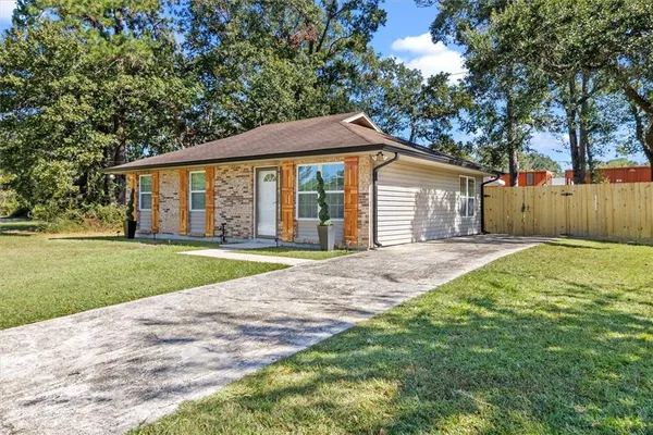 $194,500 | 2904 Camellia Drive, Slidell, LA 70458
