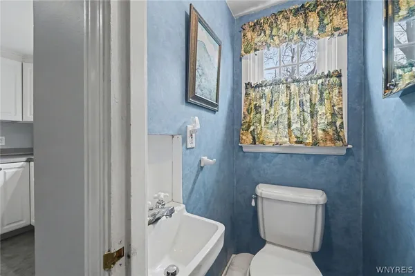 $329,900 | 135 Louvaine Drive, Tonawanda, NY 14223