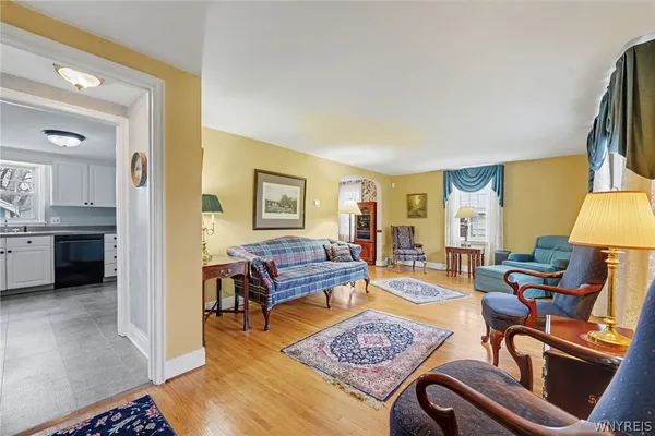 $329,900 | 135 Louvaine Drive, Tonawanda, NY 14223