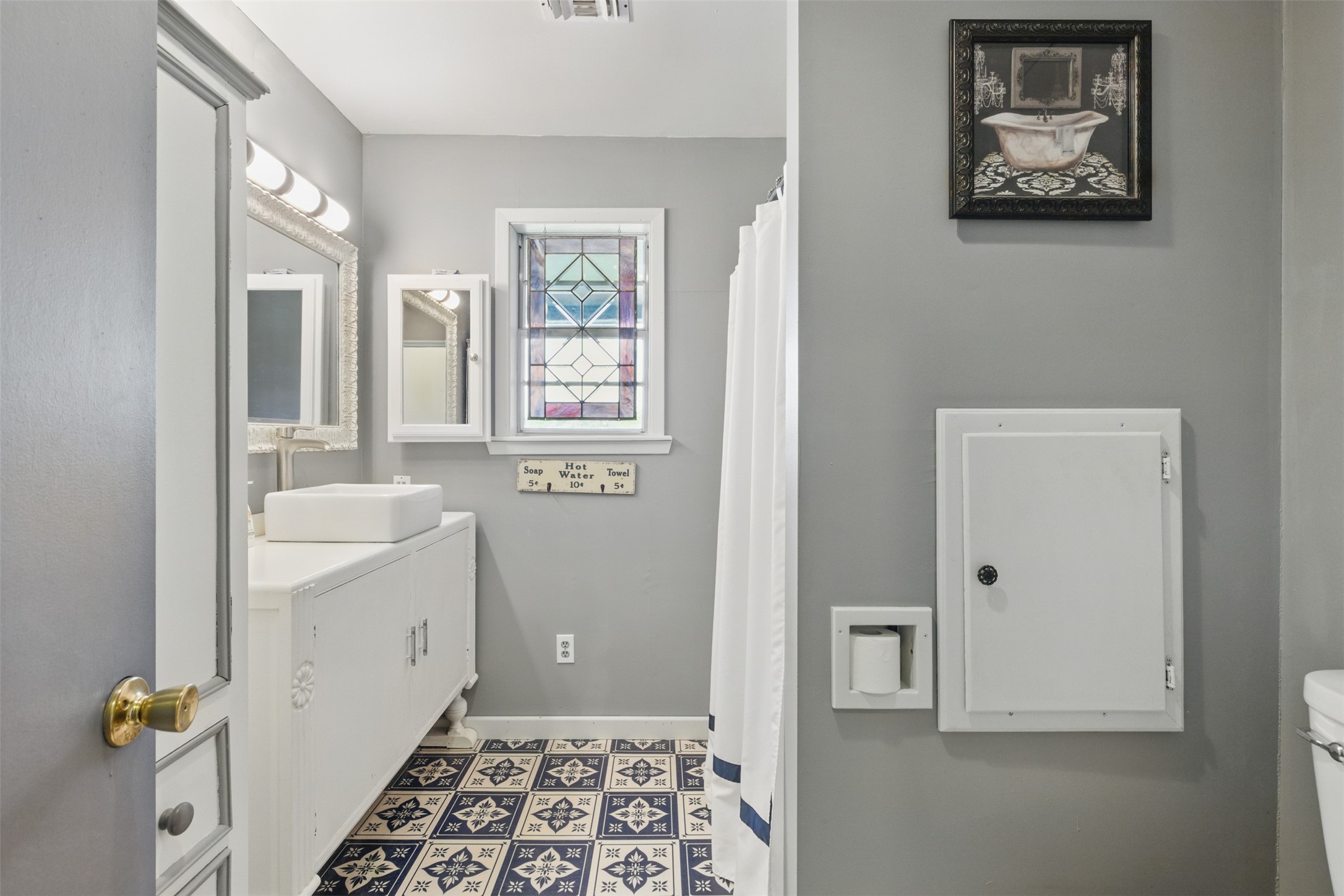 25371 Kickapoo Road Hockley, TX 77447 - Photo 24 of 46 a bathroom with a sink and a mirror