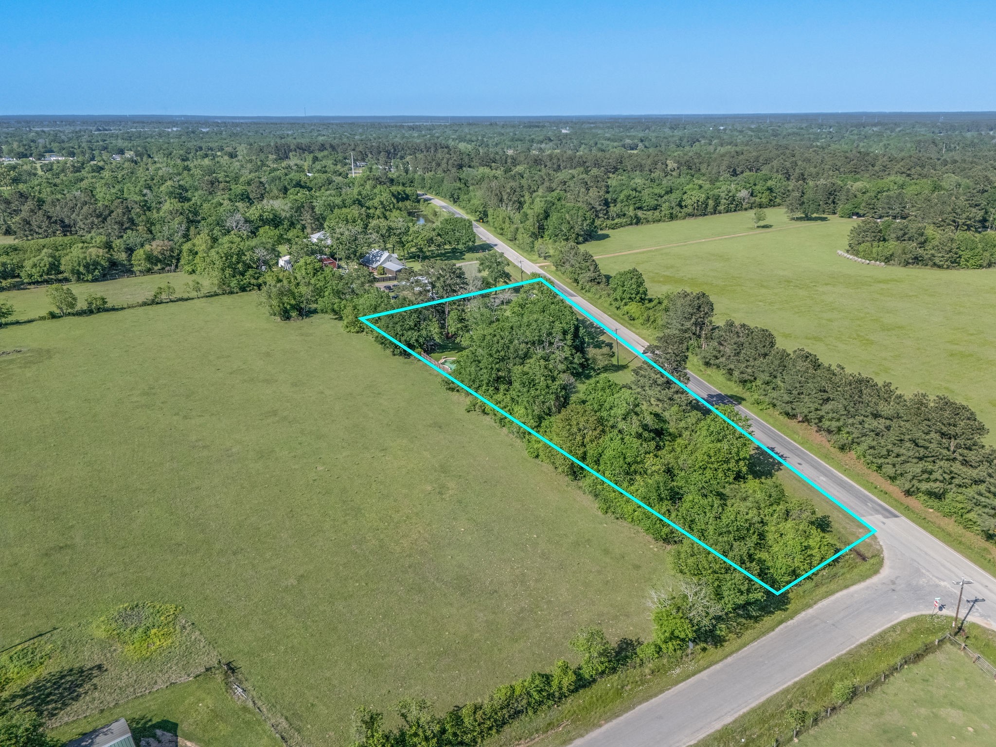 25371 Kickapoo Road Hockley, TX 77447 - Photo 37 of 46 a view of a city from a balcony