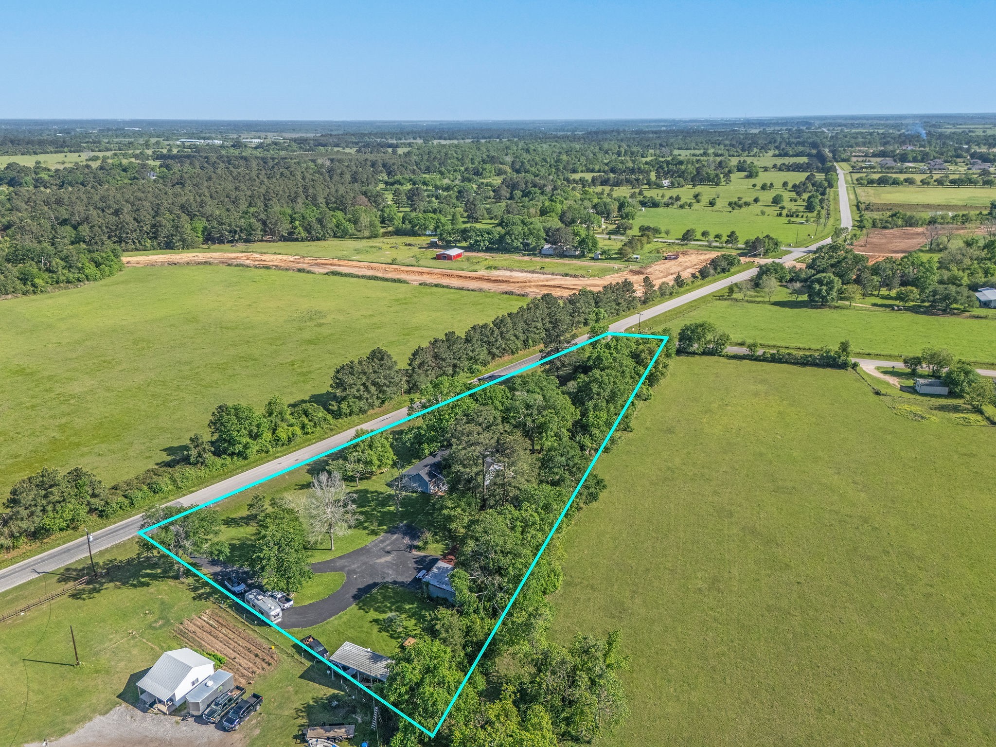 25371 Kickapoo Road Hockley, TX 77447 - Photo 39 of 46 a view of a city and an ocean