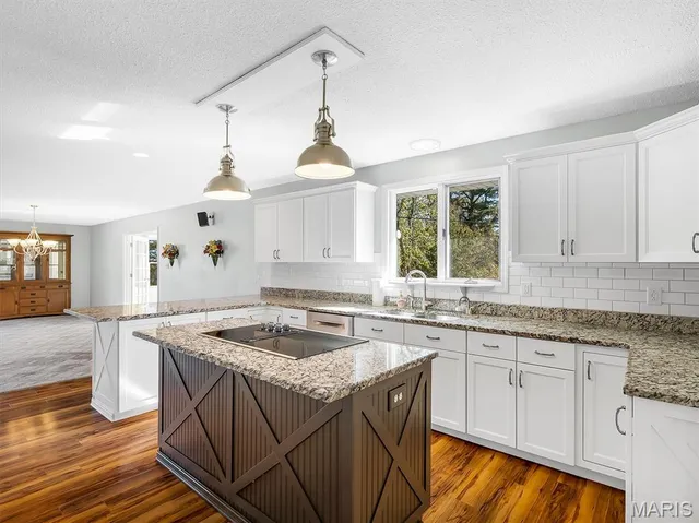 $475,000 | 732 American Inn Road, Villa Ridge, MO 63089