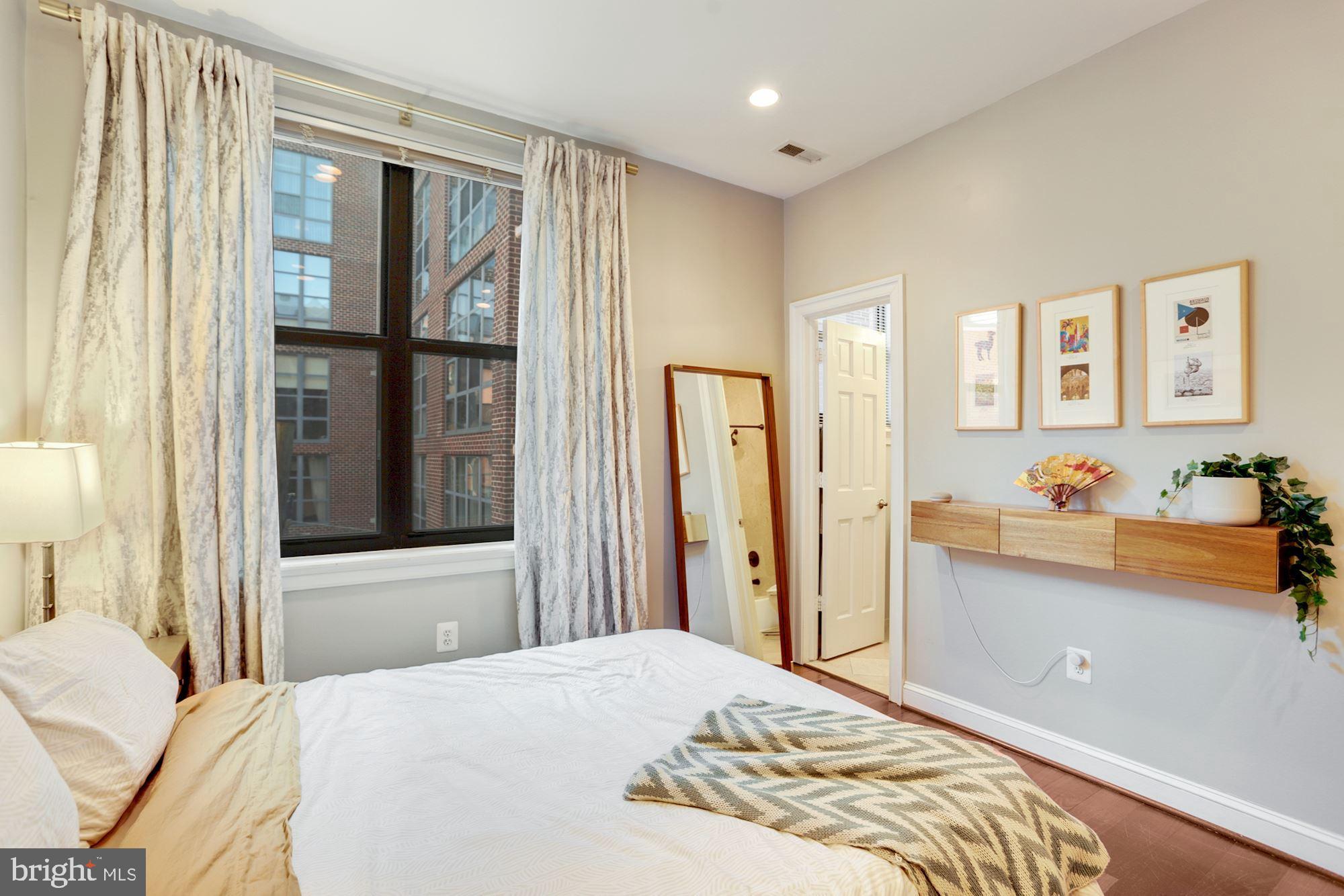 1210 V Street Northwest, Unit 5 Washington, DC 20009 - Photo 18 of 27